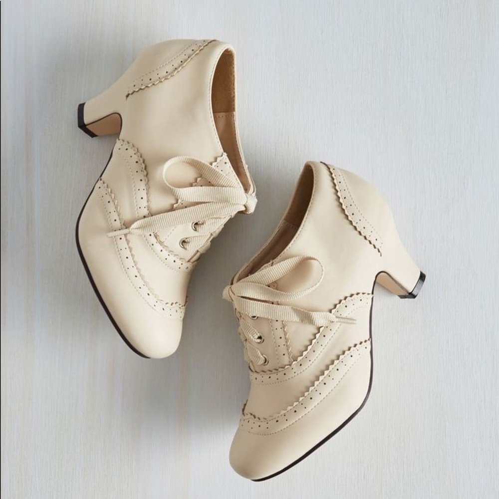 Vintage heel boots
